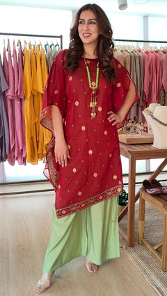 Noor-e-Rang Banarasi Jamdani Kaftan Set with Camisole & Neckpiece