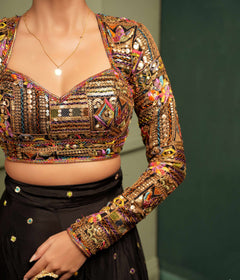 Bold black palazzo for formal occasions