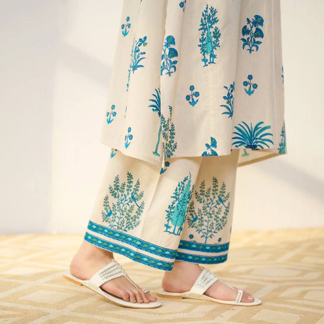 Mehfil Cotton Printed Co-ord Set in Off White Monotone- By Reet Lifestye