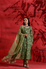 Dazzle Green Cotton Set- By Reet Lifestyle