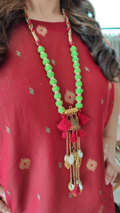 Noor-e-Rang Banarasi Jamdani Kaftan Set with Camisole & Neckpiece