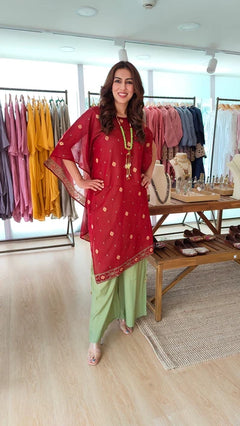 Noor-e-Rang Banarasi Jamdani Kaftan Set with Camisole & Neckpiece