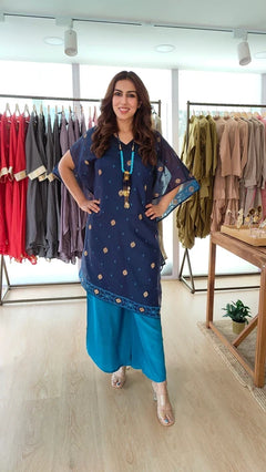 Noor-e-Rang Banarasi Jamdani Kaftan Set with Camisole & Neckpiece