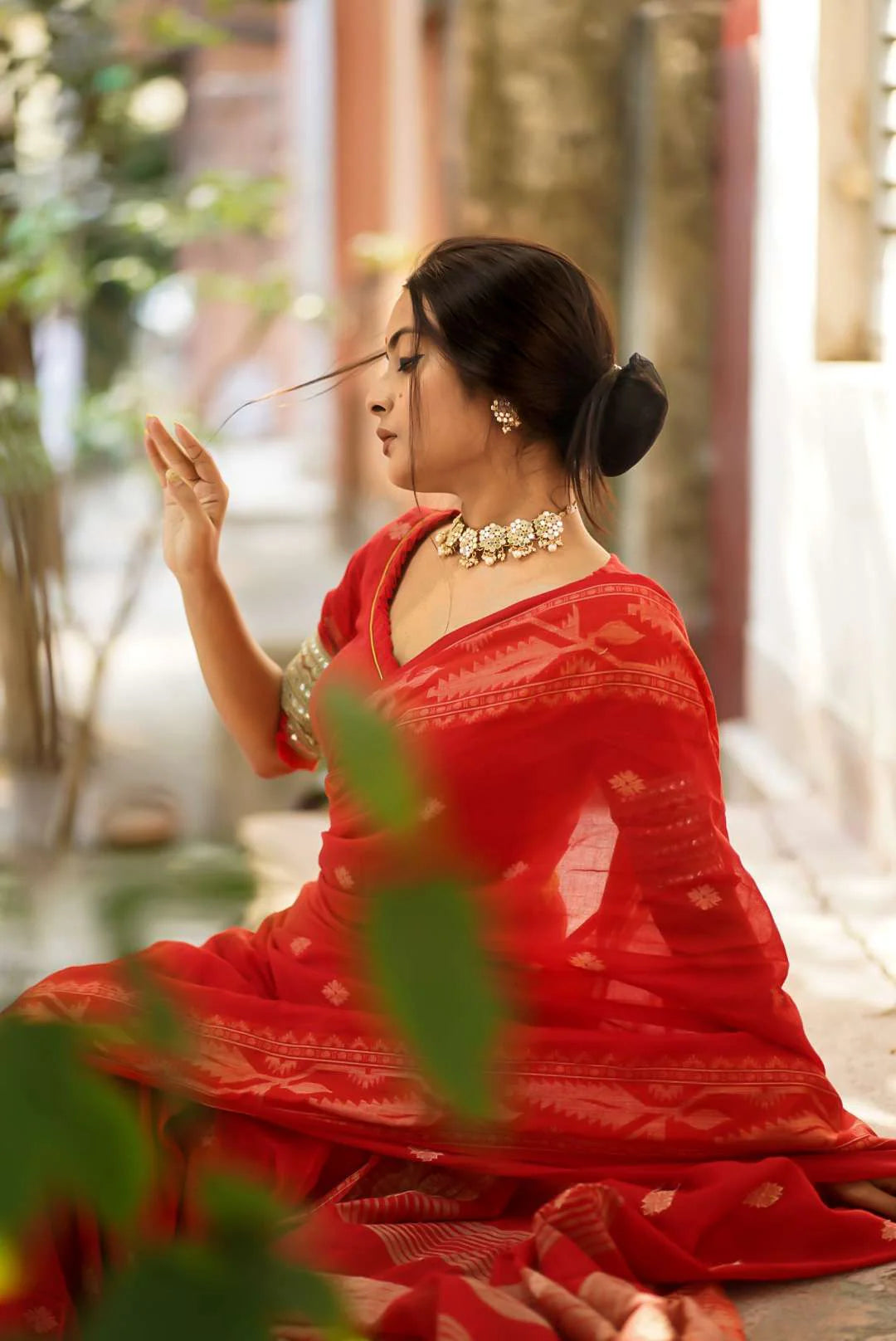 Red Handloom Cotton Woven Motifs Saree With Blouse