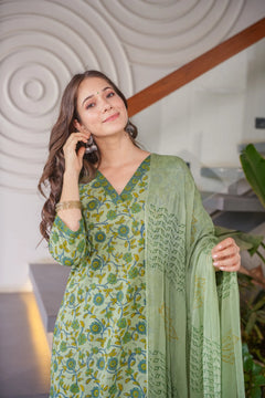Seema Cotton Straight Suit Set- By Reet Lifestyle