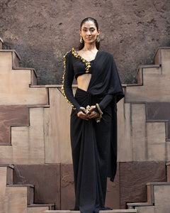 Siyah Ghungroo Luxe Pre-Draped Saree Set