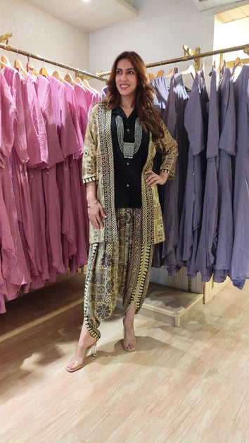 Warli Print Dhoti Set With Shirt And Jacket