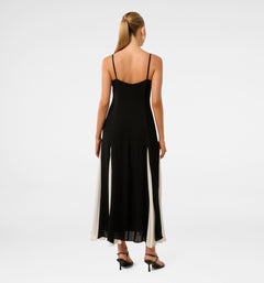 Sweetheart neckline dress
