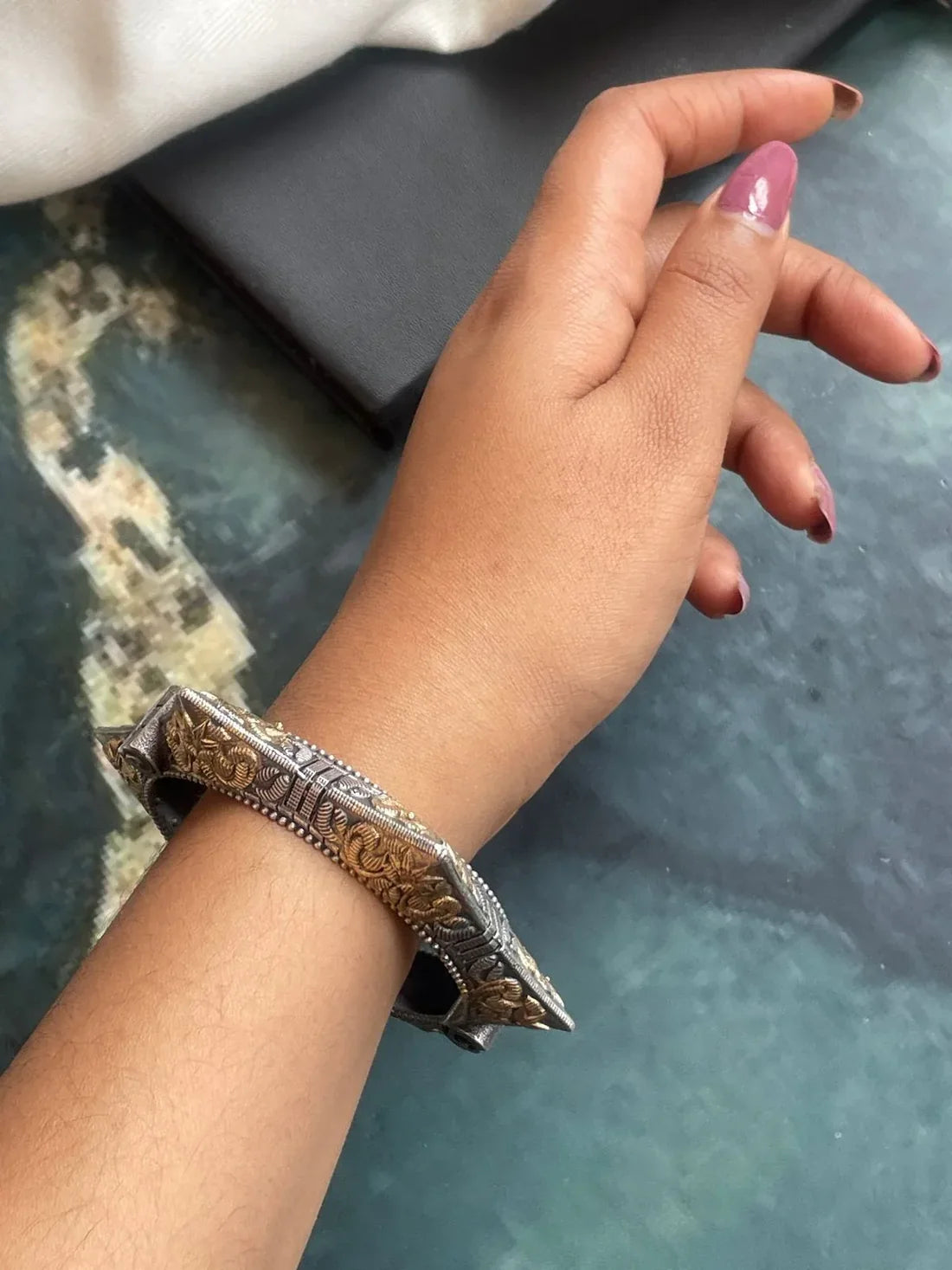 Antique Oxidized Swan Motif Openable Kada