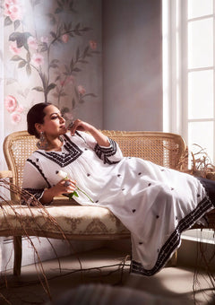 White Chikankari Muslin Straight Kurta