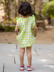 GOTS-certified infant wear