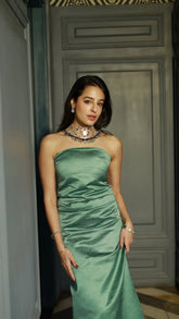 Off-shoulder Verde Dress
