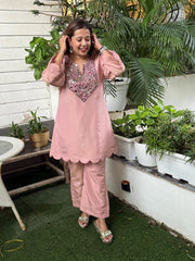 Blush Pink Tissue Scalloped Mirror Set