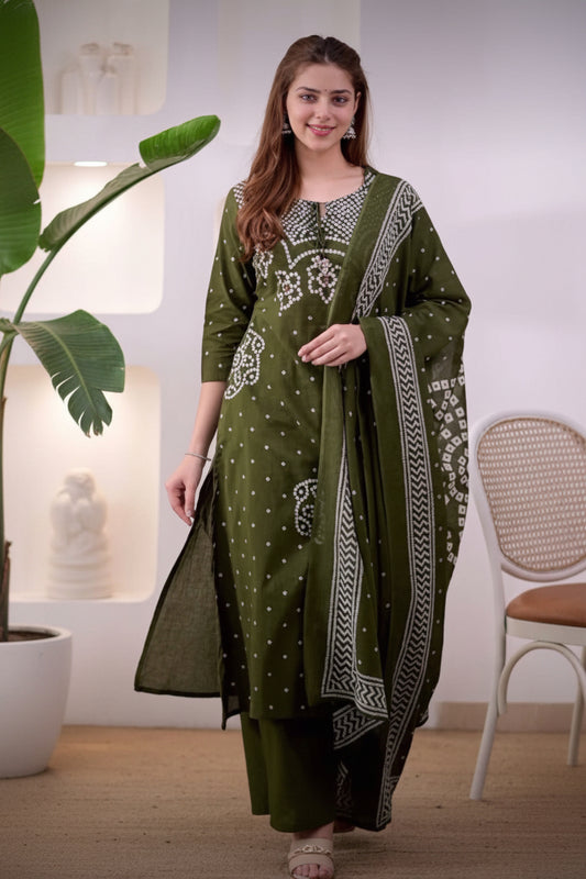 Deshi Lado Bandhej Kurta Pant Set with Dupatta