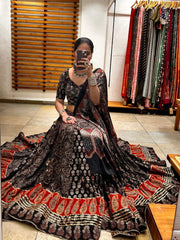 women’s Navratri crop top skirt