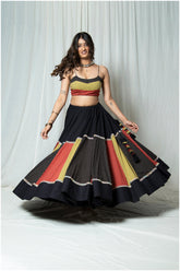 Women’s Black Twirl & Drop Skirt Set