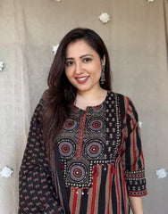 Cotton kurta with mirror work