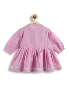 Traditional outfit for girls