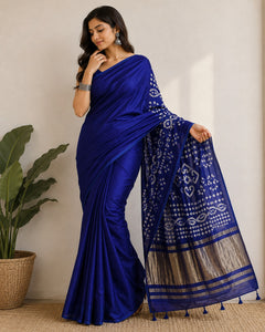 Royal Blue Golden Pallu Bandhani Silk Saree With Blouse