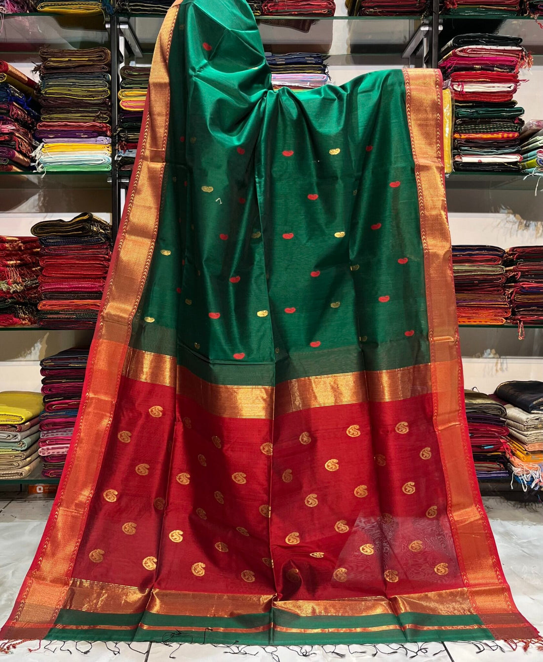 Ashthdhara Maheshwari Keri Zari Buti Saree