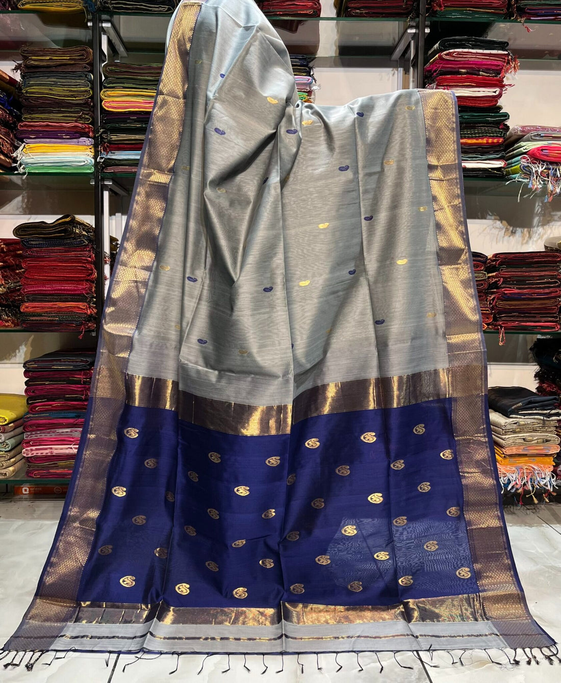 Ashthdhara Maheshwari Keri Zari Buti Saree