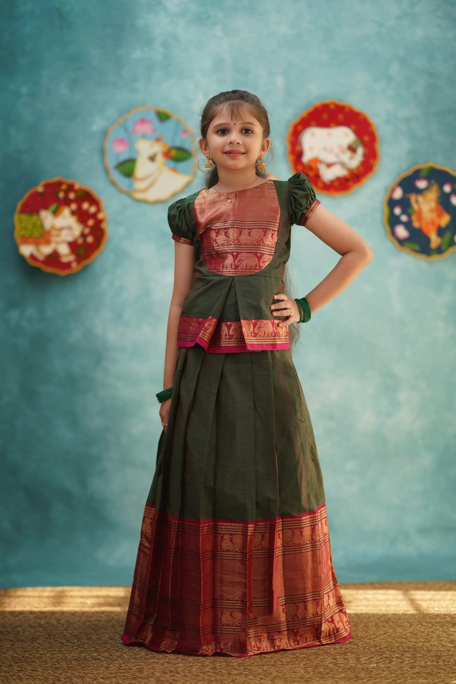 Manthalir Green Maroon Pavadai Sattai