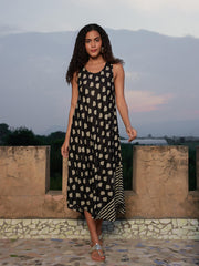 Morocco Sleeveless Black White Dress
