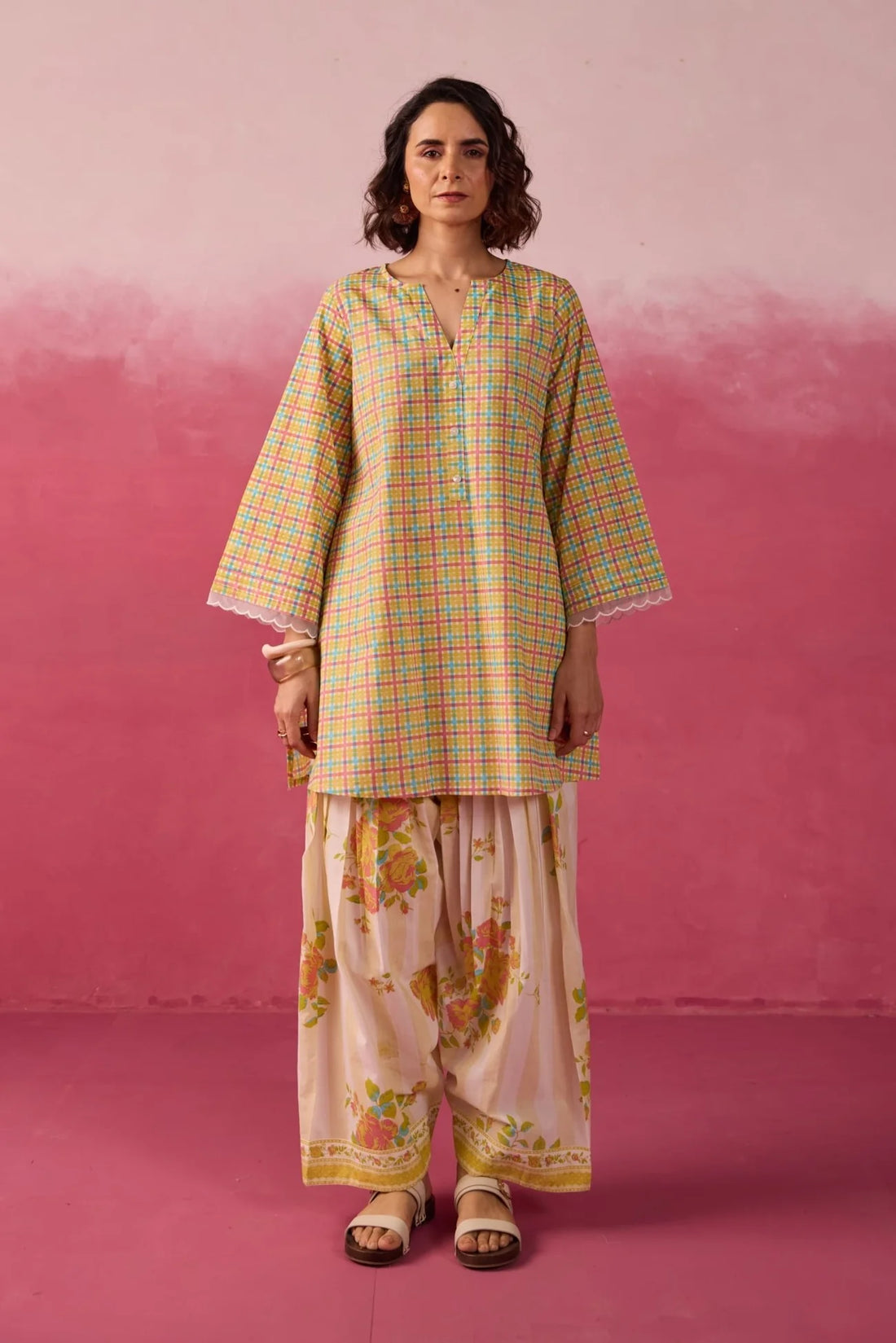 PINK CHECKS & FLORAL PRINTED FARSI SALWAR PRINTED CO-ORD SET