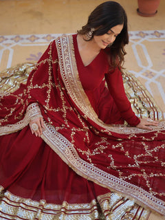 Noor Mehrunisa Embroidered Floor-Length Anarkali Suit Set