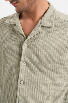 Loose fit men’s short sleeve shirt