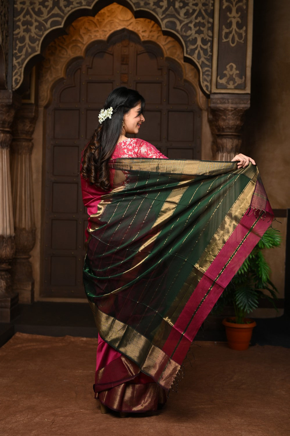 Rose Pink Handloom Cotton Silk Saree With Golden Border