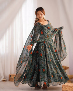 Bandhani Printed Anarkali Kurta & Dupatta