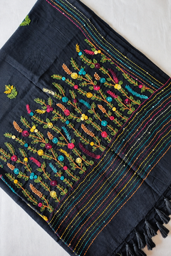 Cream Pure Mul Cotton Kantha Embroidered Saree