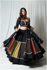 Women’s Twirl & Drop Black Skirt Set