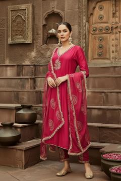 Organza Pink Dupatta Featuring Delicate Lace Work