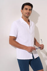 Men’s white casual shirt