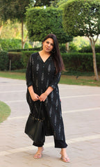 Women’s Black Cotton Ikat V-Neck Kurta