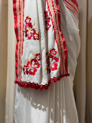 Khann saree with hibiscus motif