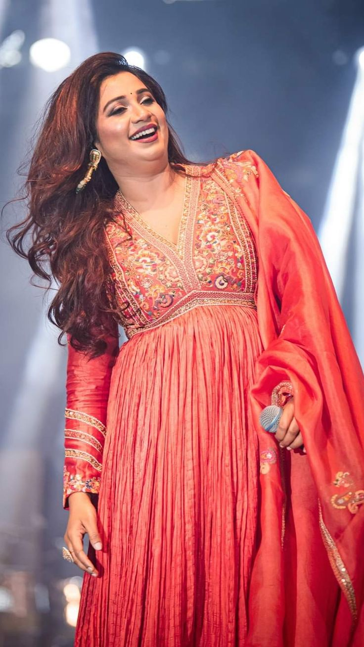 Shreya Ghoshal-Inspired Outfits for Brides