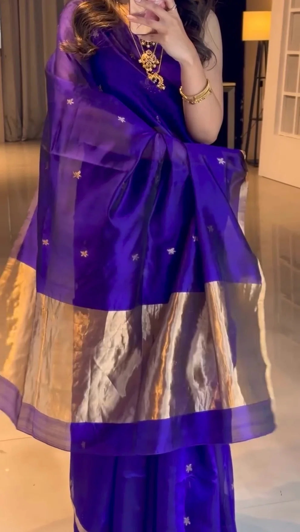 Royal Chanderi Silk Saree with Gold Zari Bootis