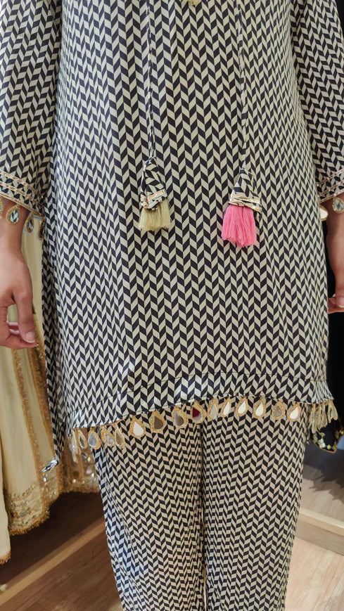 Black & White Premium Heavy Muslin Chevron Co-ord Set with Hand Embroidery