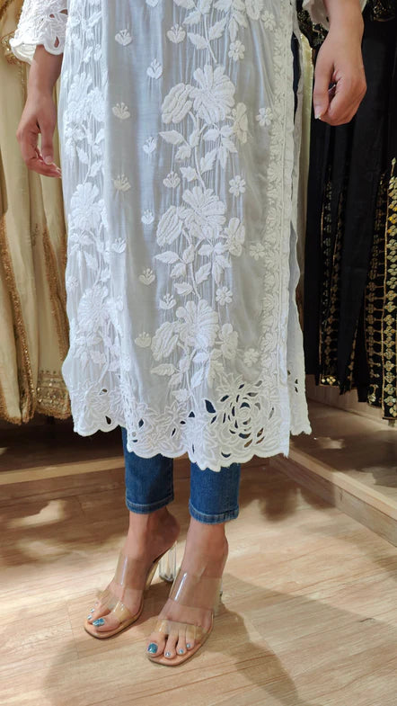 Ivory Grace Hand Embroidered Lucknowi Kurta