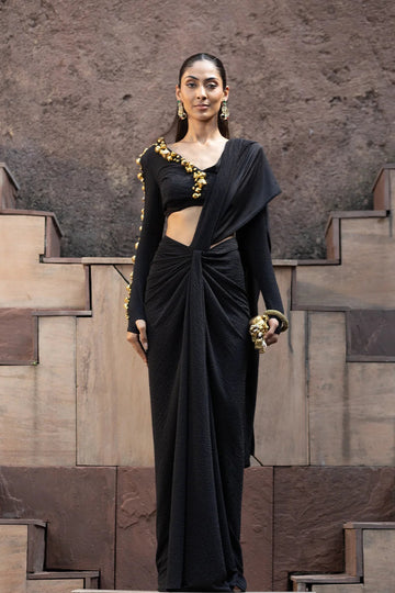 Siyah Ghungroo Luxe Pre-Draped Saree Set