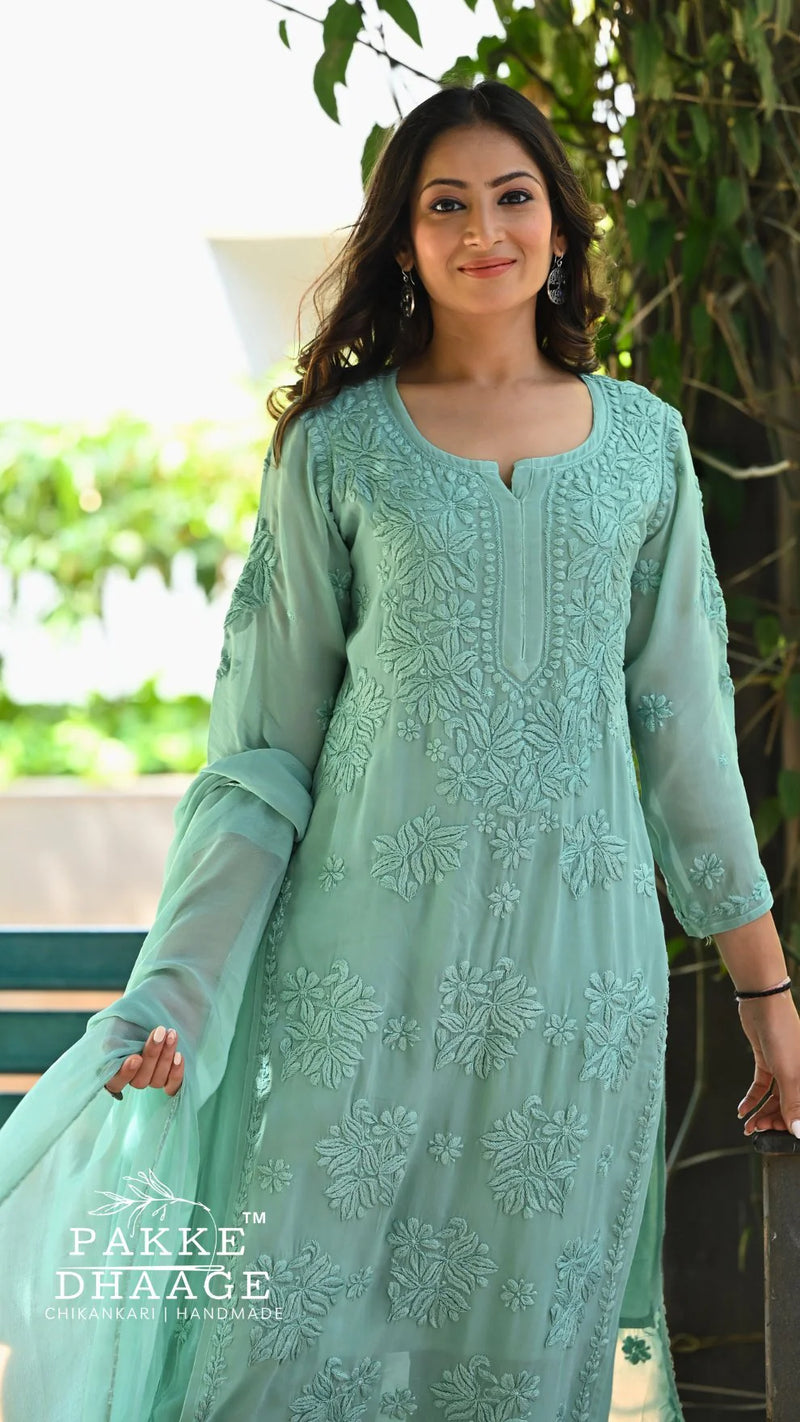 Noor Neelkamal Pure Viscose Chikankari 3D Kurta Set