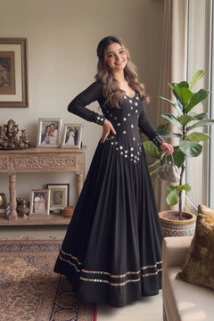 Inaya Black Mirror Anarkali