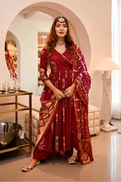 Rajnandini Angrakha Bandhej Suit Set