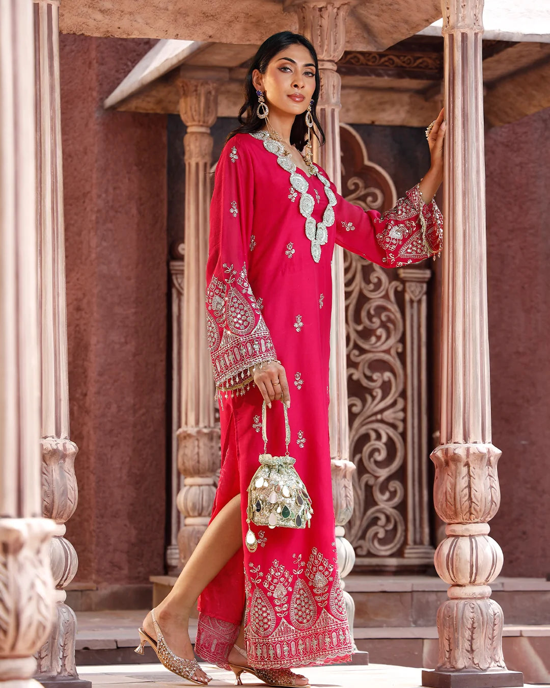 Gulabi Darbar Embroidered Kaftan