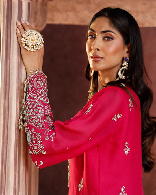Gulabi Darbar Embroidered Kaftan