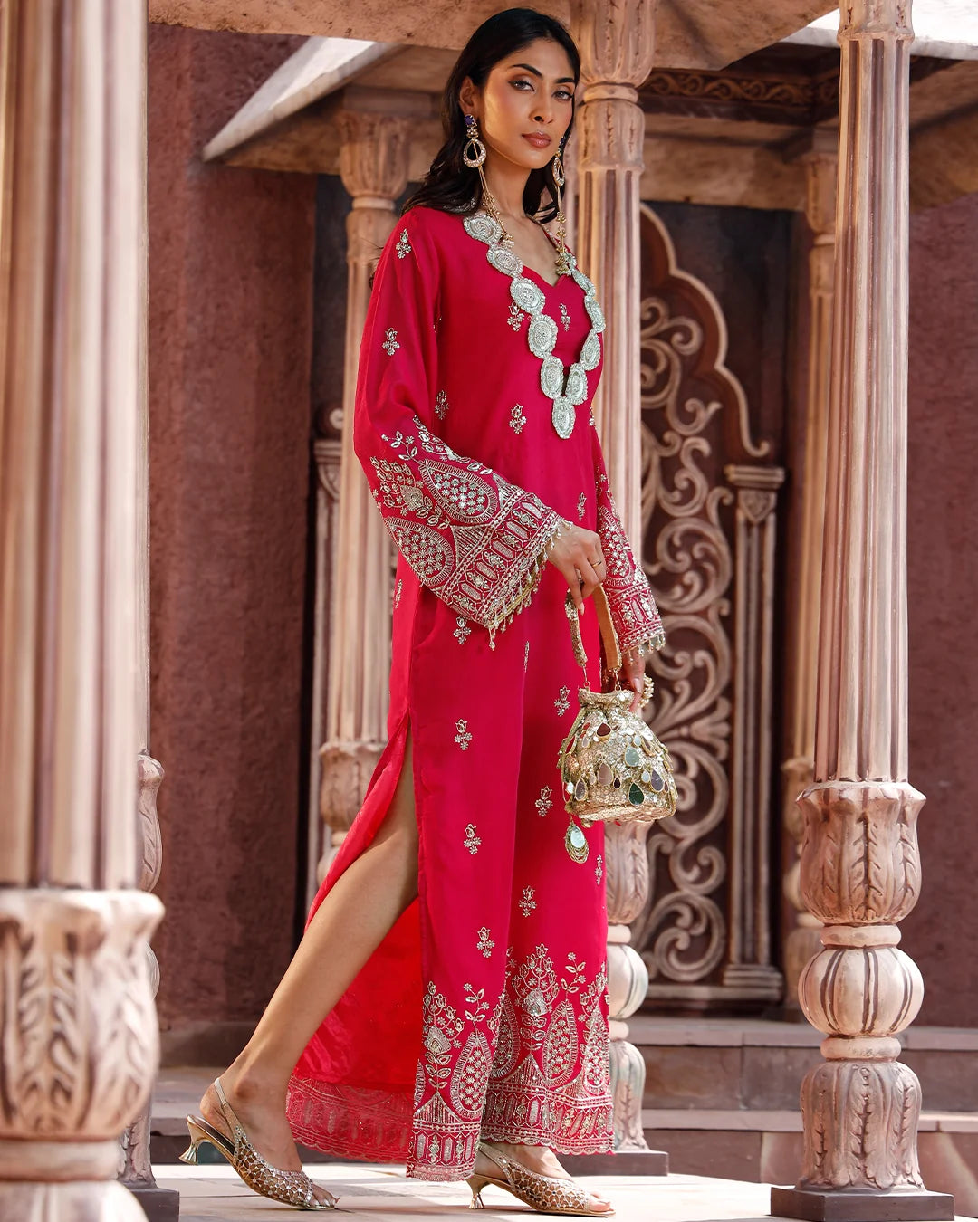Gulabi Darbar Embroidered Kaftan