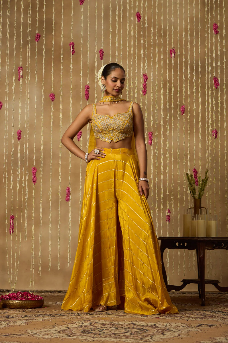 Golden Bloom Embroidered Silk Blend Fusion Set